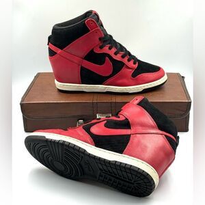 Nike Wmns Dunk Sky High 'Bred'
